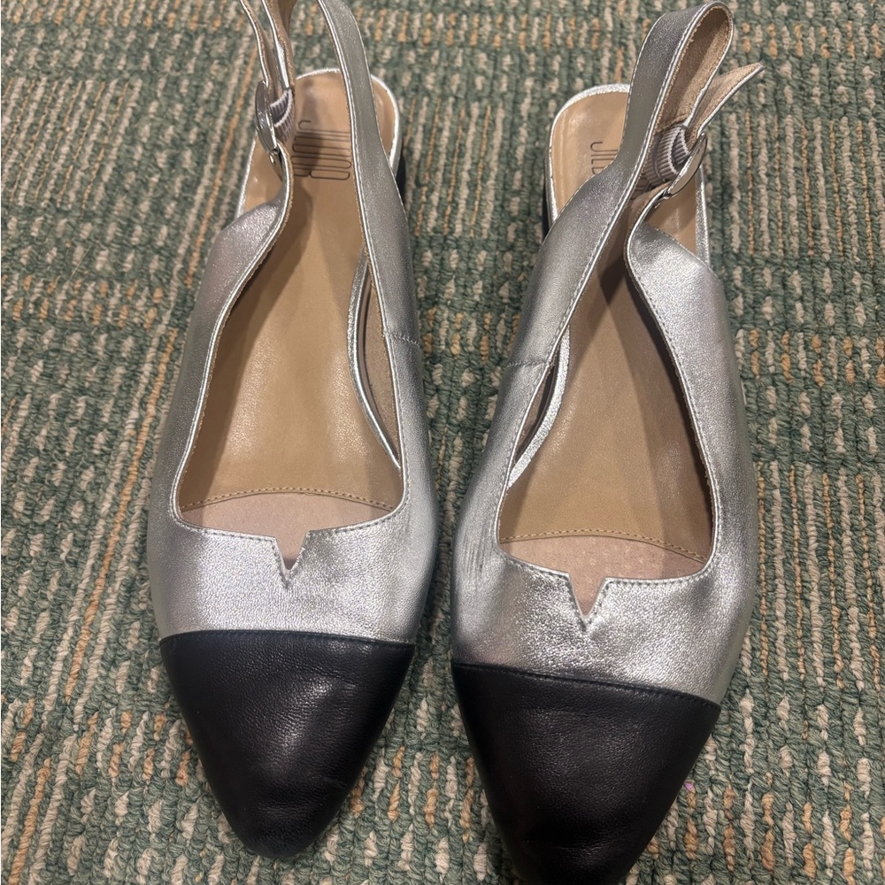 Elegant Women's Silver and Black Slingback Flats